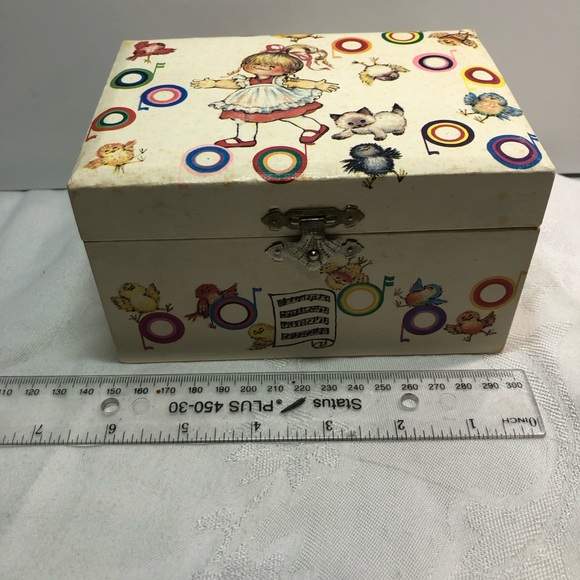 Vintage ballerina music box Taiwan 1976 Works Gunther Mele - Picture 16 of 17